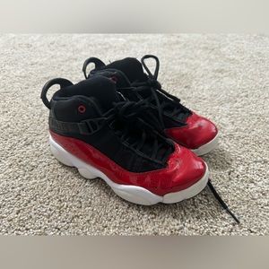 Boys jordans 6 rings size 1.5